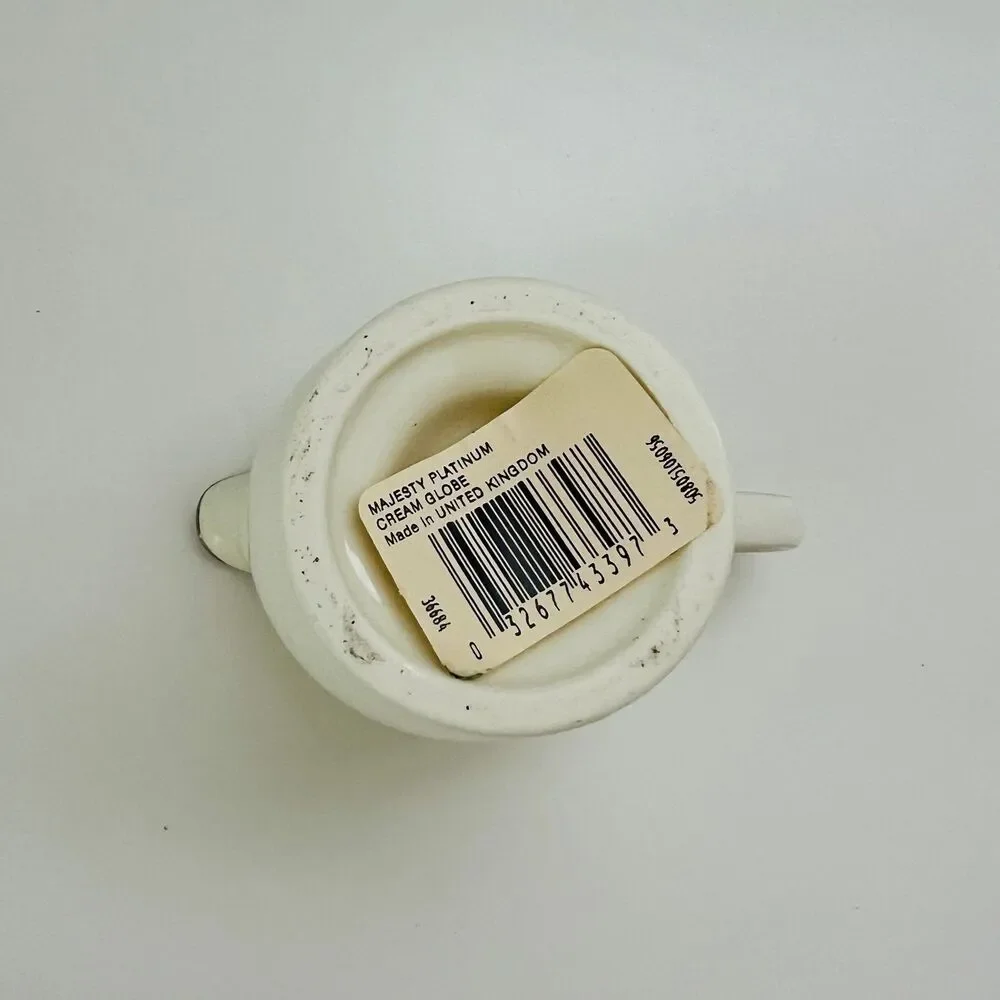 WEDGWOOD Majesty Platinum Cream Globe Shape Creamer